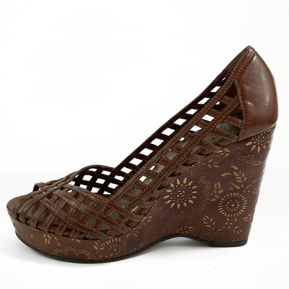 Y2K BCB GIRLS Brown & Gold Embossed Wedges SZ 8 NWOT